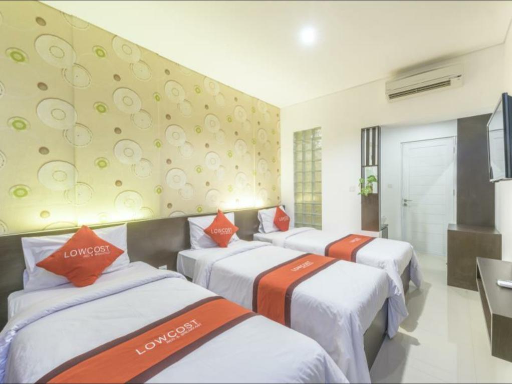 Lowcost Bed & Breakfast Jimbaran Exterior foto